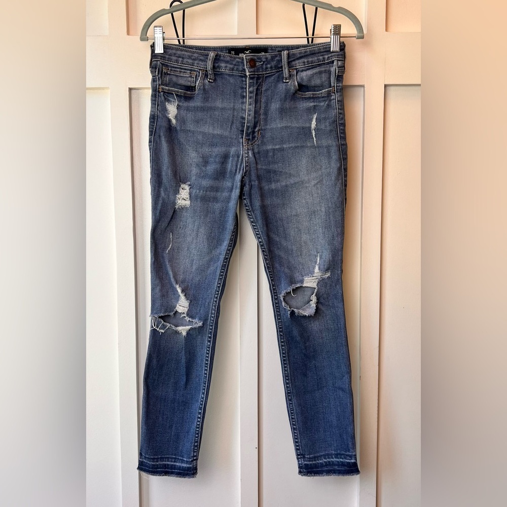 Hollister 7 SHORT High Rise Crop Skinny Jeans Classic Stretch W28 L24 Distressed